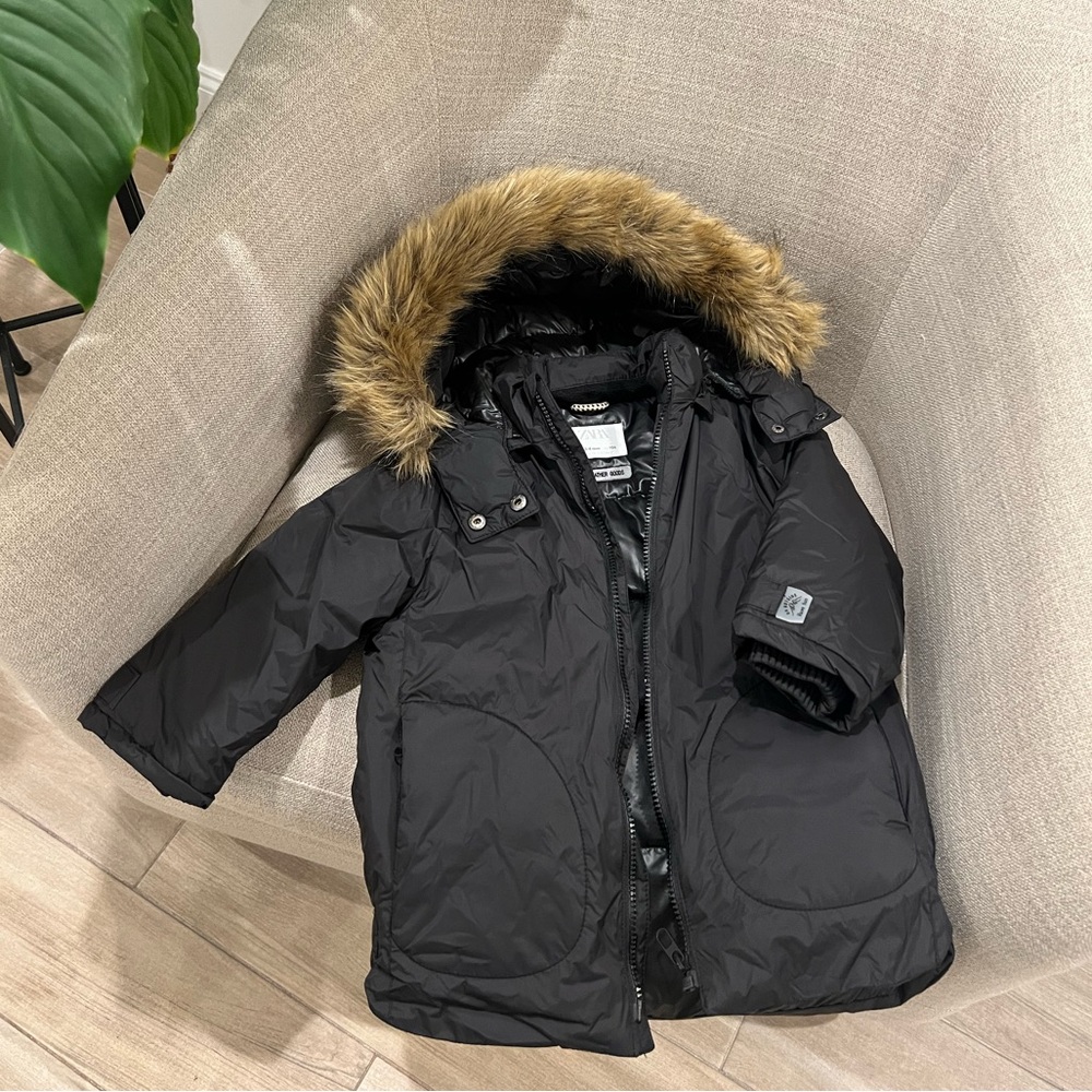 Brand new Zara unisex winter jacket. 3-4 years old.